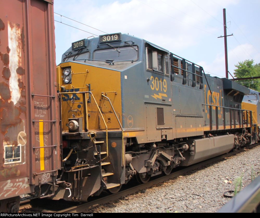 CSX 3019 3rd on M410